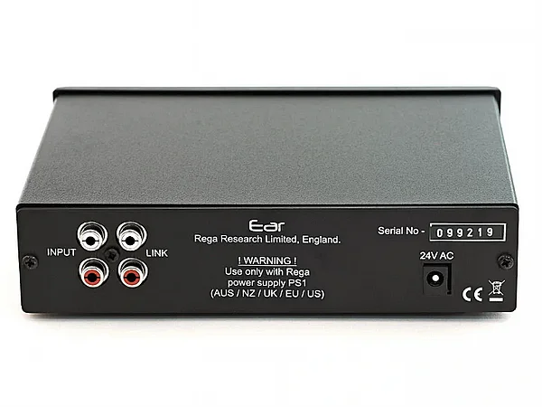 ���� ������� Rega EAR