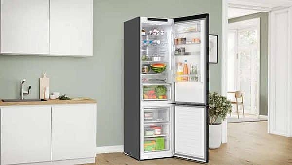 ���� ��� ����� ����� 60 �� ������ ����� Bosch ���: KGN39LBCF