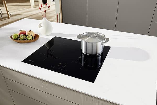 ������ ��������� 62 �� Miele ���� KM 7361 FL