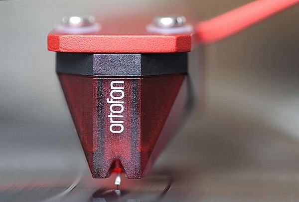 2M Red