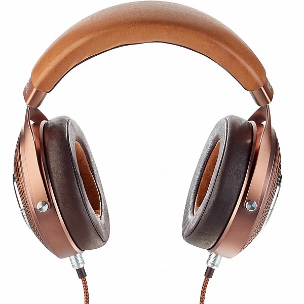 ������� Focal Stellia