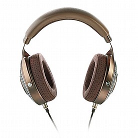 ������� Focal Clear MG